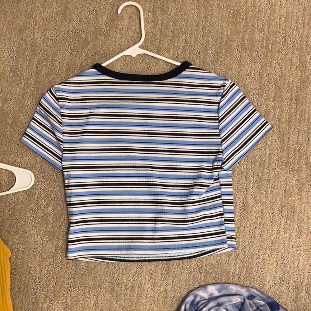 crop top